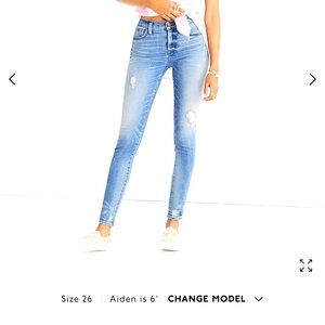 9" High-Rise Skinny Jeans: Destructed-Hem Edition
Cliff Wash, Size 29